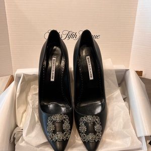 Hangsi 105 Leather pump. Purchased from Saks in November 2022.